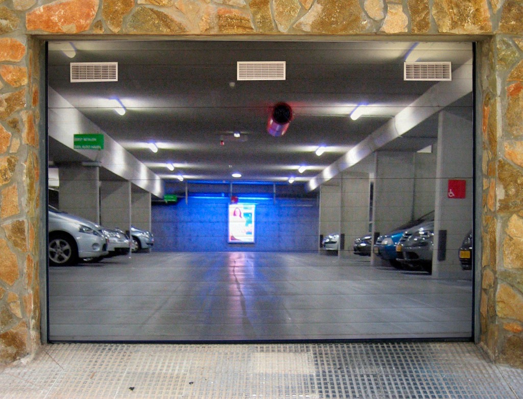 Puertas personalizadas - Puertas de garaje en Murcia FRAMPE